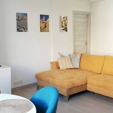 Comfortable And Cozy One Bedroom Flat In กาชไกช์ ภายนอก รูปภาพ